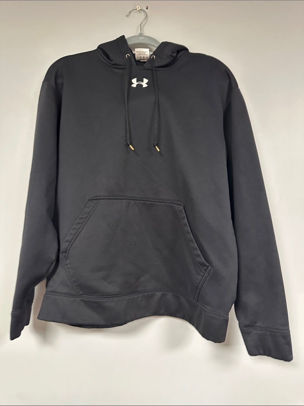 Under Armour Men's  Semi-Shiny Black Pullover Hoodie, M